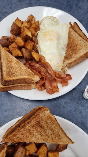 Photo of Husky House Restaurant - ON-11, Temiskaming Shores, ON P0J 1P0